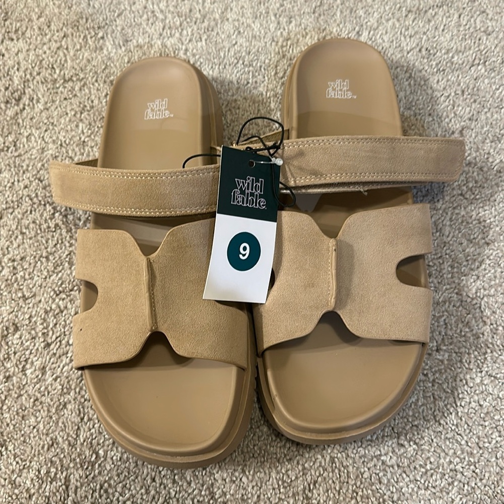 Beige Velcro slides